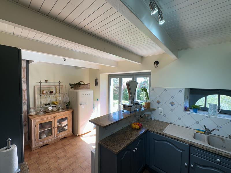 Maison - 201 m² - 7 pièces