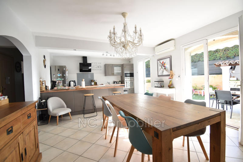 Maison - 111 m² - 4 pièces