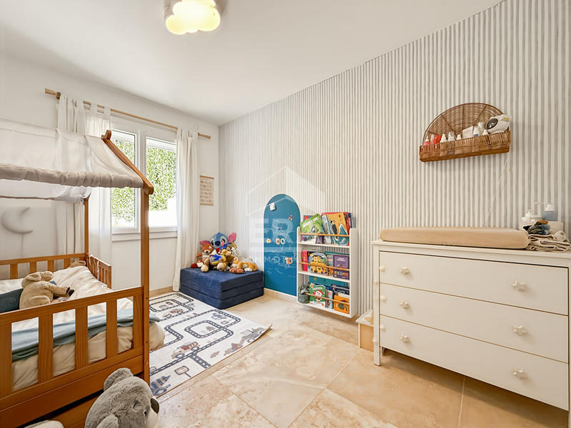 Maison - 94 m² - 4 pièces