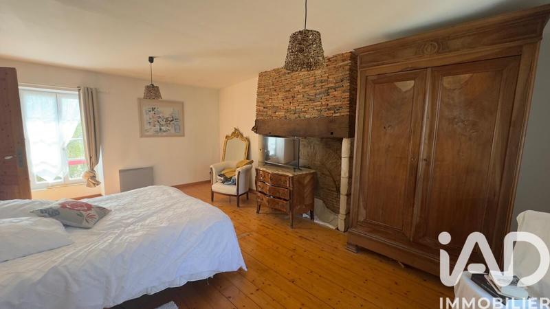 Château - 1 256 m² - 25 pièces