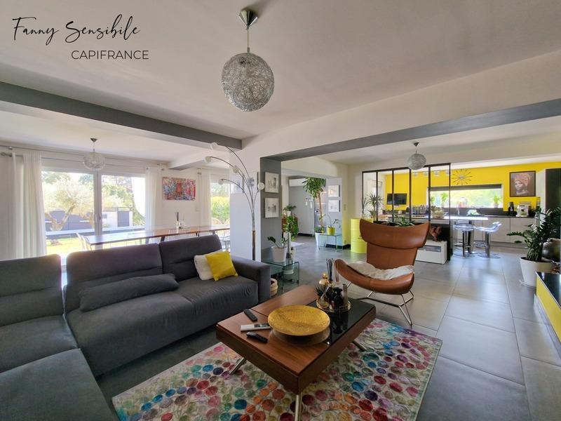 Maison - 140 m² - 5 pièces