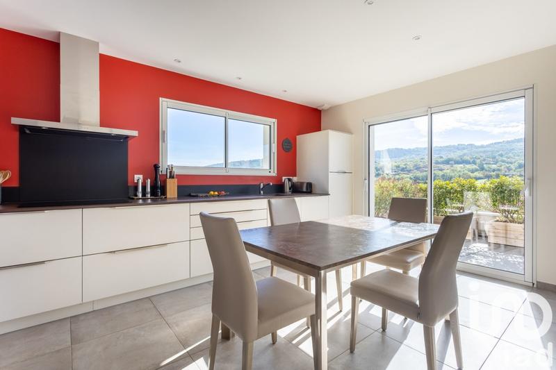 Maison de maîtres - 165 m² - 6 pièces