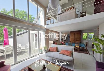 Maison - 160 m² - 7 pièces