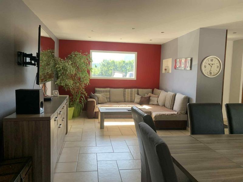 Propriété - 203 m² - 7 pièces