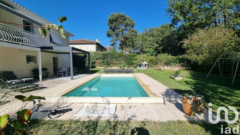 Maison - 102 m² - 5 pièces