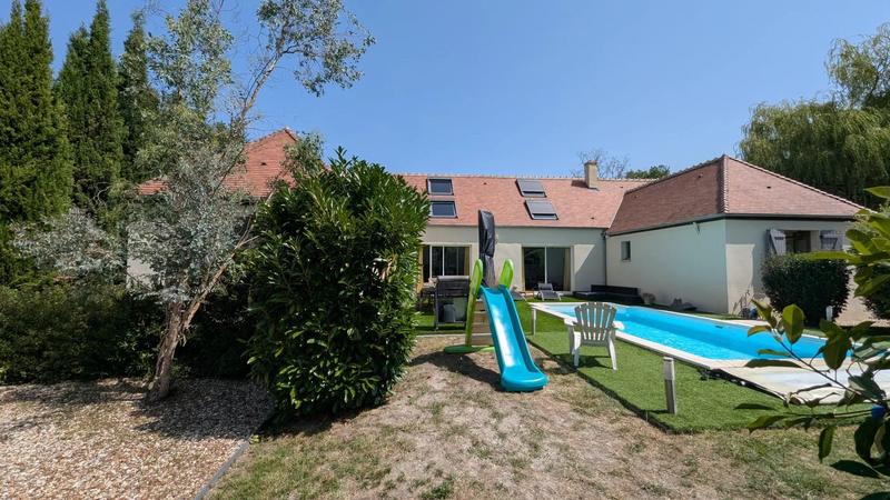 Maison - 166 m² - 6 pièces