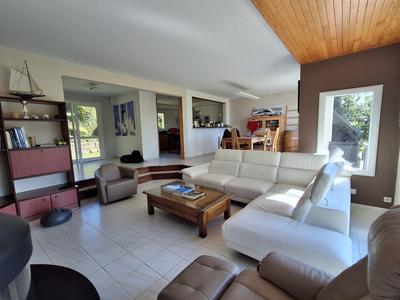 Maison - 140 m² - 7 pièces