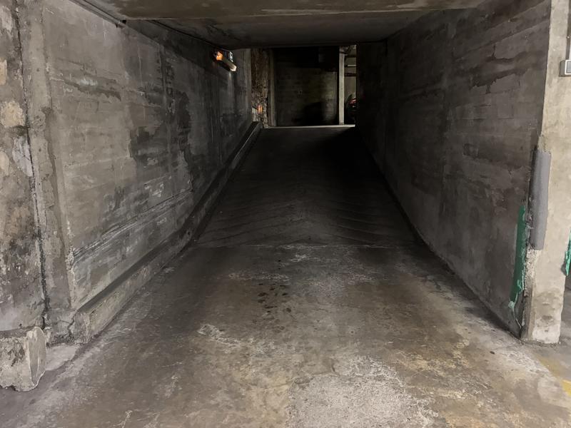 Parking / Garage - 11 m²