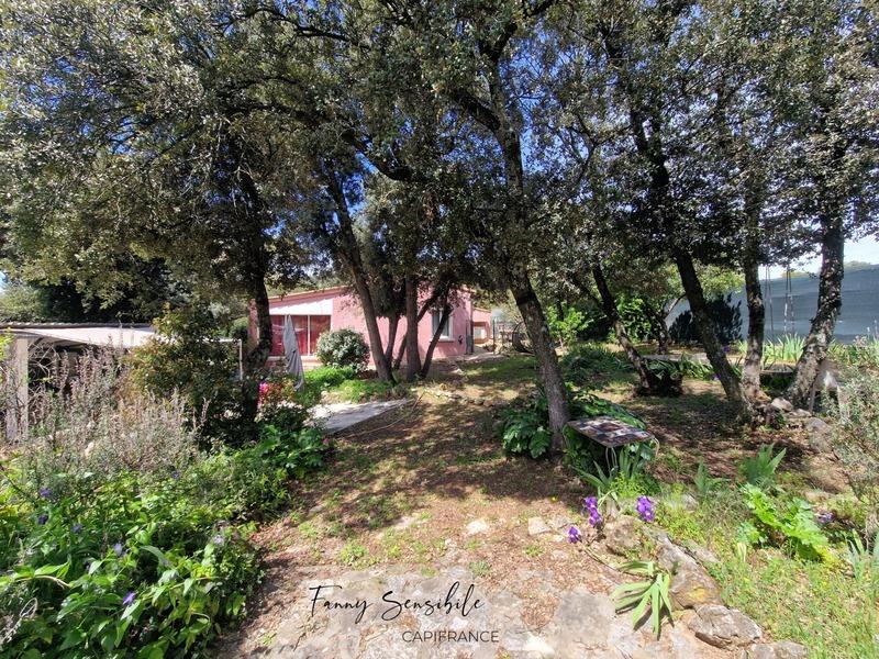 Maison - 102 m² - 4 pièces