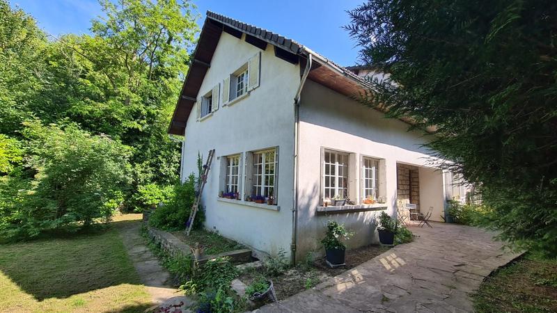 Maison - 180 m² - 6 pièces