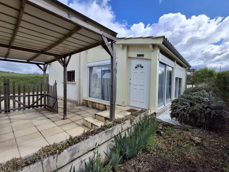 Maison traditionnelle - 95 m² - 3 pièces