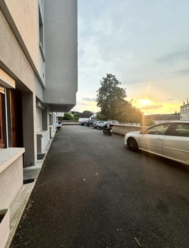 Studio - 25 m² - 1 pièce