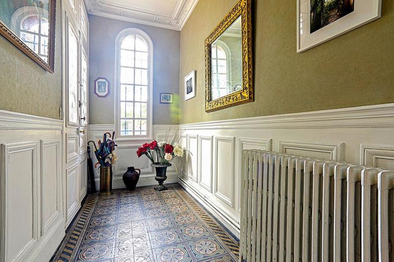 Propriété - 291 m² - 13 pièces