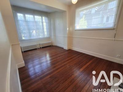 Maison - 181 m² - 6 pièces