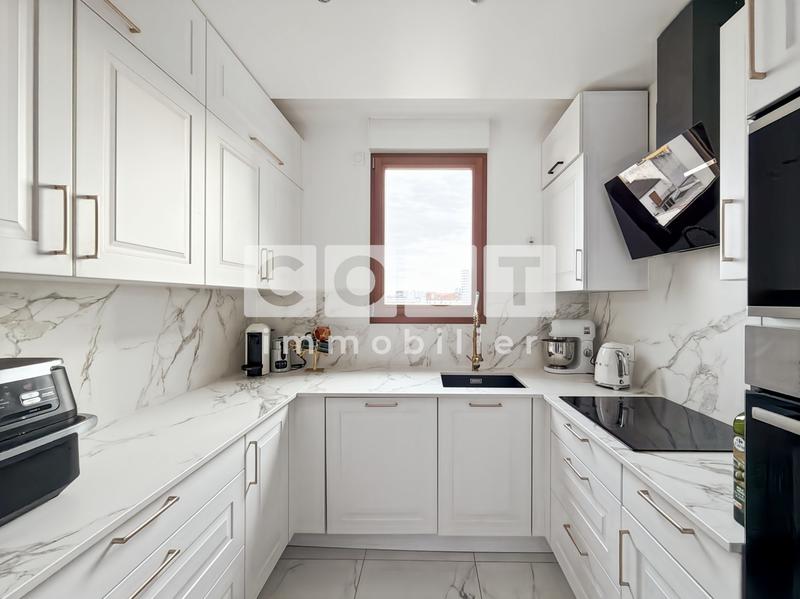 Appartement - 95 m² - 5 pièces