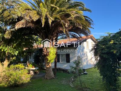 Maison - 190 m² - 8 pièces