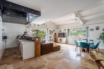 Maison - 135 m² - 5 pièces