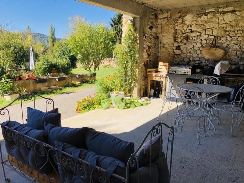 Corps de ferme - 200 m² - 6 pièces