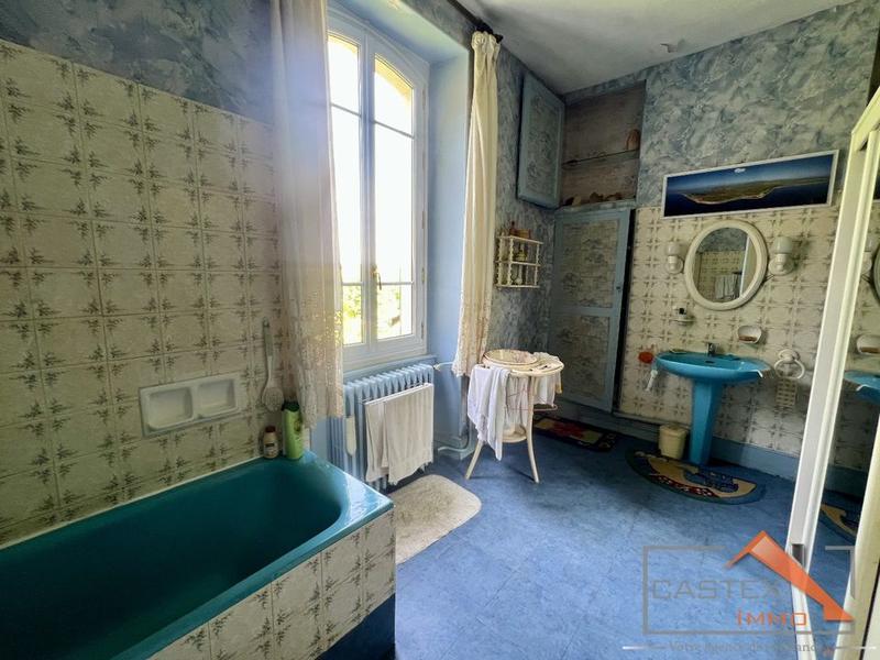 Maison bourgeoise - 224 m² - 9 pièces