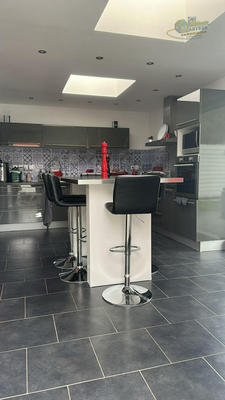 Maison - 100 m² - 6 pièces