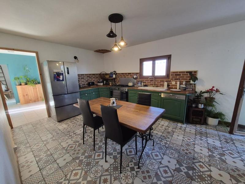 Maison - 146 m² - 7 pièces