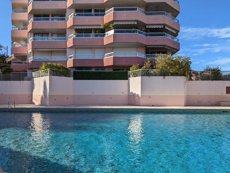 Appartement - 62 m² - 2 pièces