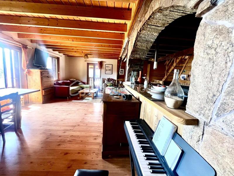 Châlet - 204 m² - 5 pièces