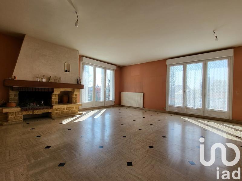 Maison - 244 m² - 8 pièces