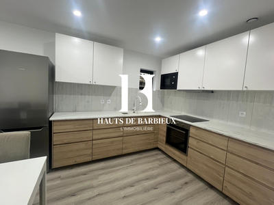 Maison - 154 m² - 10 pièces