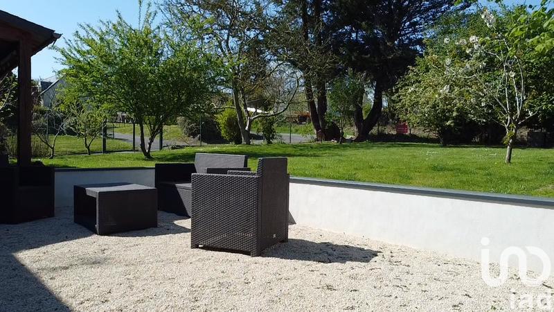 Maison - 176 m² - 9 pièces