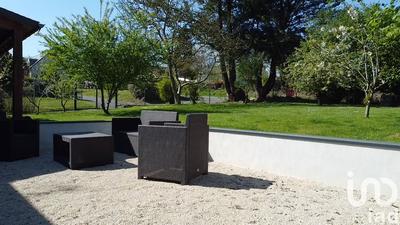 Maison - 176 m² - 9 pièces