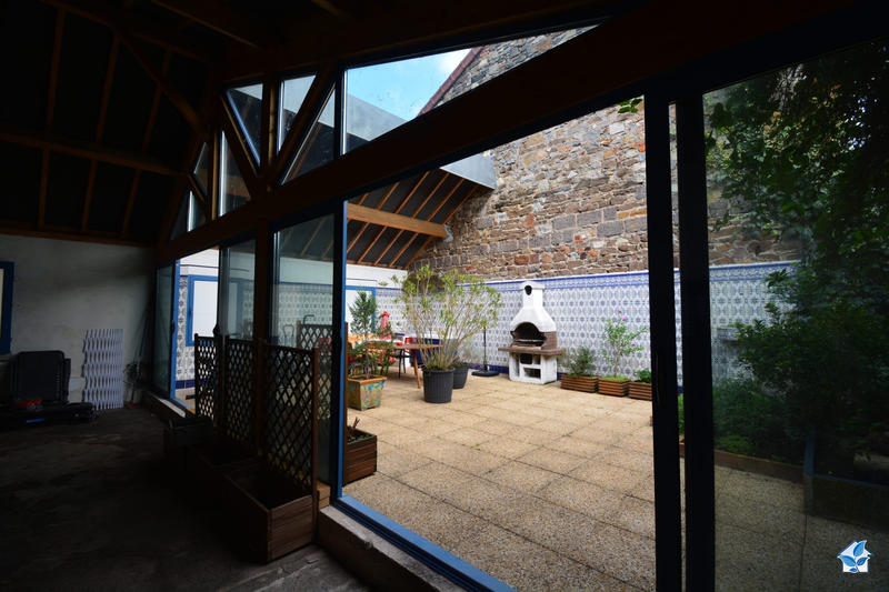 Maison traditionnelle - 248 m² - 6 pièces