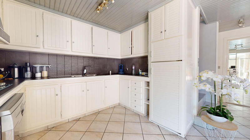 Maison - 190 m² - 6 pièces