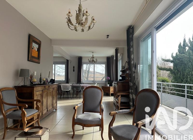 Maison - 175 m² - 8 pièces