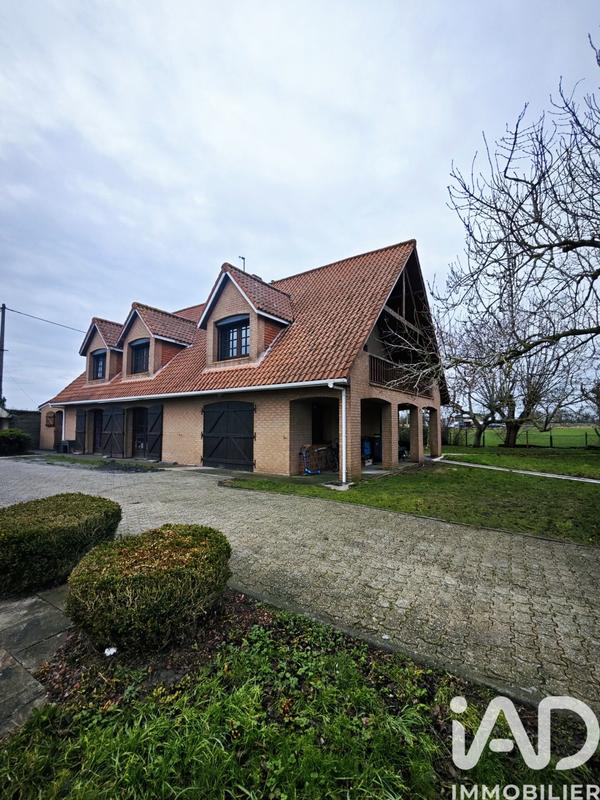 Maison - 217 m² - 8 pièces