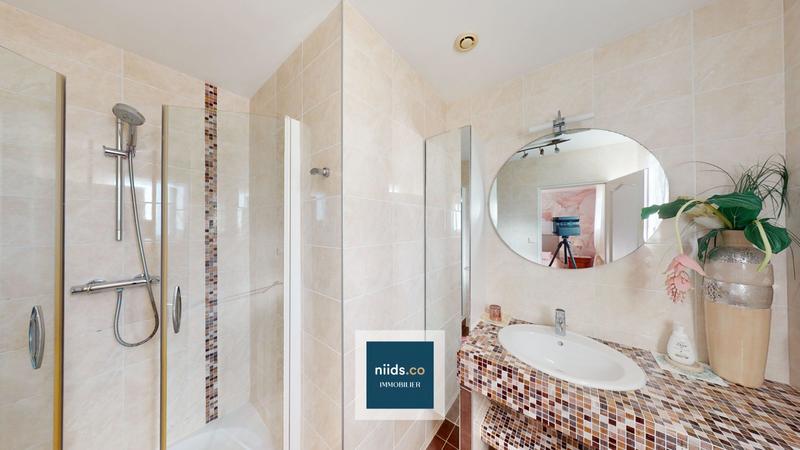 Villa - 350 m² - 11 pièces