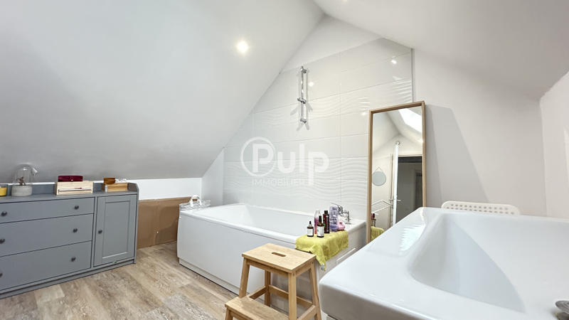 Maison de ville - 85 m² - 4 pièces