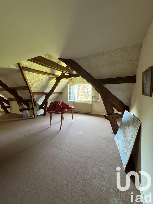 Maison - 270 m² - 9 pièces