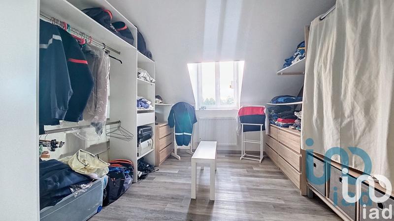 Maison - 180 m² - 8 pièces