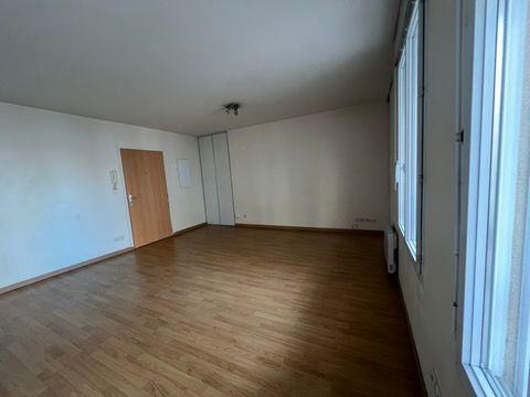 Studio - 30 m² - 1 pièce