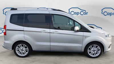 Ford Tourneo Courier 1.0 EcoBoost 100 Bioéthanol Titanium -