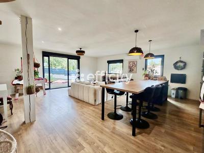 Villa - 105 m² - 4 pièces