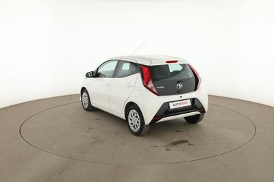 Toyota Aygo 1.0 Vvt-i X-Play 5p 72 ch