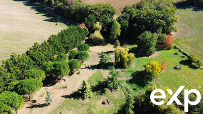 Maison - 365 m² - 10 pièces