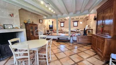 Maison - 225 m² - 8 pièces