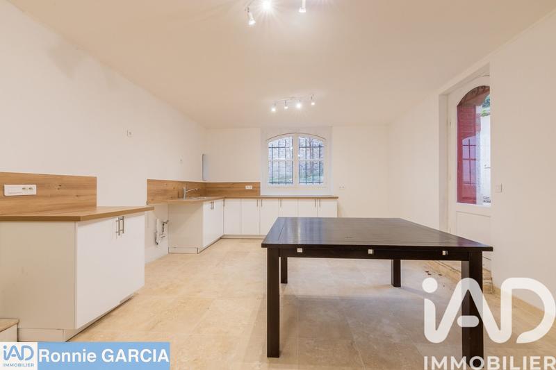 Maison - 210 m² - 8 pièces