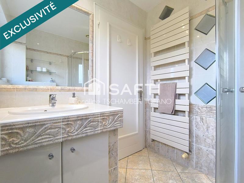 Maison - 192 m² - 6 pièces