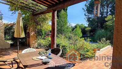 Villa - 180 m² - 6 pièces