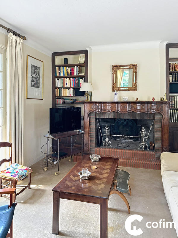 Villa - 250 m² - 8 pièces