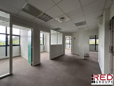 Bureau - 183 m²